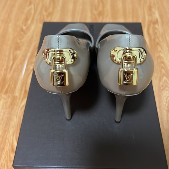 Louis Vuitton Oh Really Peep Toe Heels - Picture 3 of 6